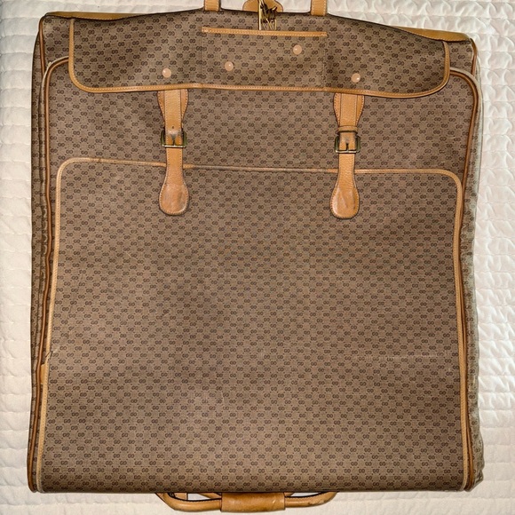 VINTAGE Gucci Monogram Garmet Bag